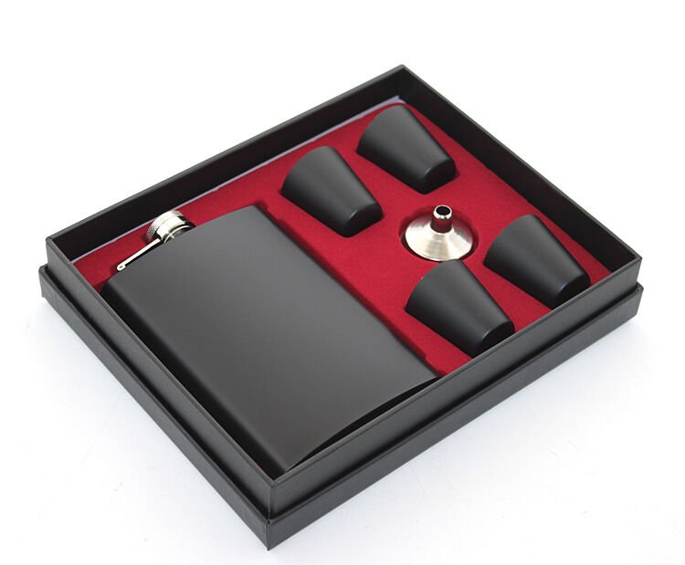 Paslanmaz Çelik 4 Shot Bardaklı Matara Seti Siyah Renk