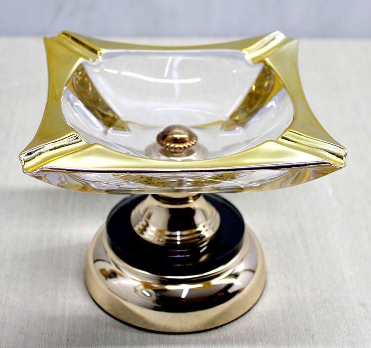 Metal Ayaklı Cam Küllük Model 1