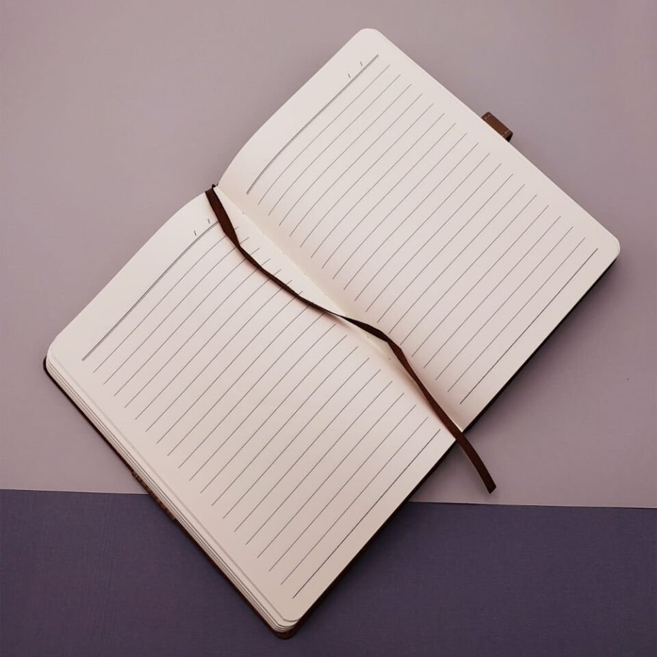 Tarihsiz Ajanda Defter Siyah Beyaz Renk