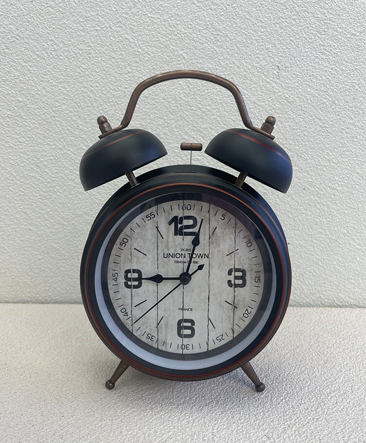 Metal Çalar Saat Model 2