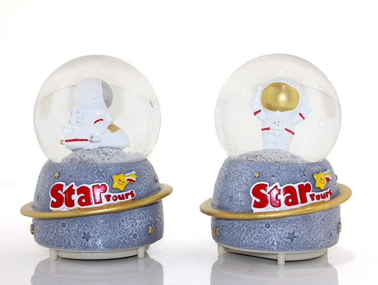 Kar Küresi Işıklı Müzikli 13 Cm