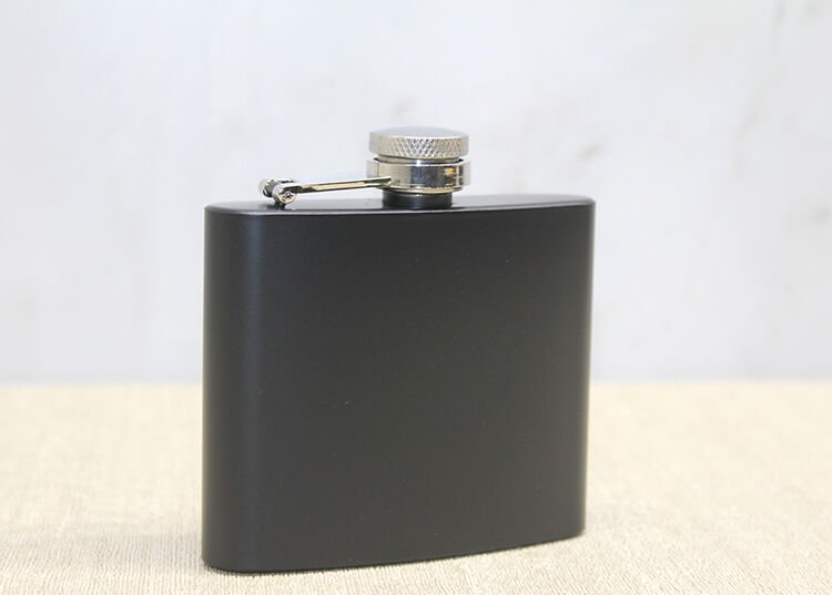 Tekli Siyah 5 Oz Matara