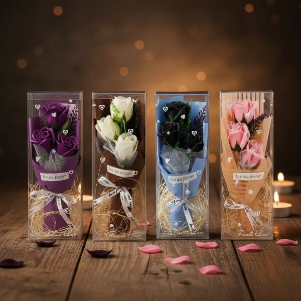 Şeffaf Kutulu Üç Gül Buketi