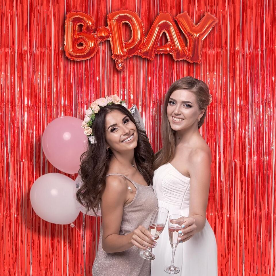 Ekstra Metalize Parlak Saçaklı Arka Fon Perde Kırmızı